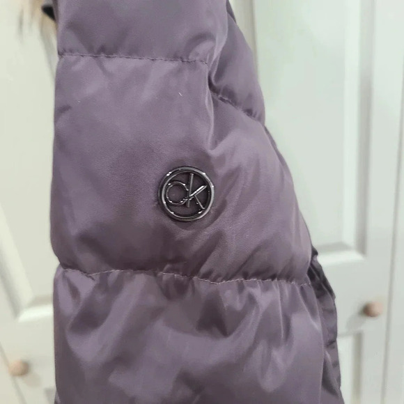 New Calvin Klein Women’s Small Faux fur Long puffer jacket hooded coat Gray - Picture 3 of 15